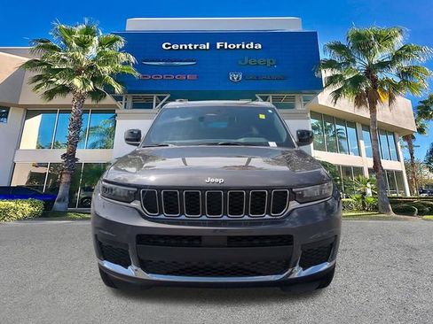 Used 2025 Jeep Grand Cherokee L Laredo w/ Trailer Tow Package AWD/4WD image 3