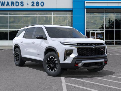 New 2026 Chevrolet Traverse Z71 w/ Enhanced Driving Package image 7