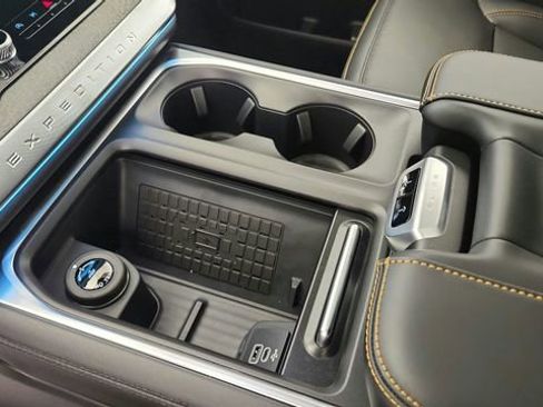 New 2025 Ford Expedition Tremor image 16