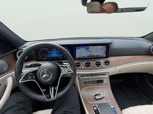Used 2021 Mercedes-Benz E 350 4MATIC Sedan image 13