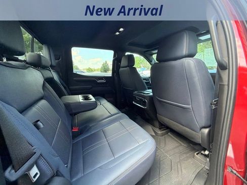 Used 2023 Chevrolet Silverado 1500 High Country w/ High Country Premium Package AWD/4WD image 6