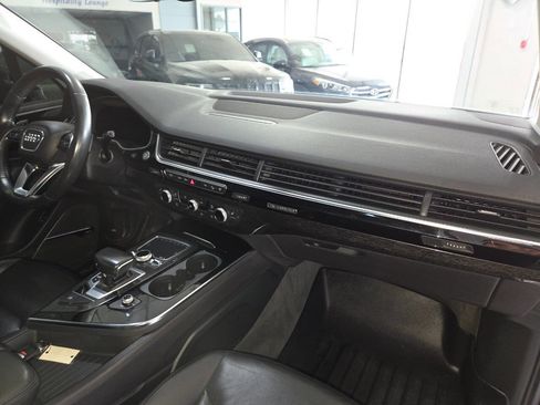 Used 2019 Audi Q7 3.0T Premium Plus AWD/4WD image 34