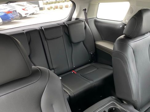 New 2026 Kia Carnival LXS image 29