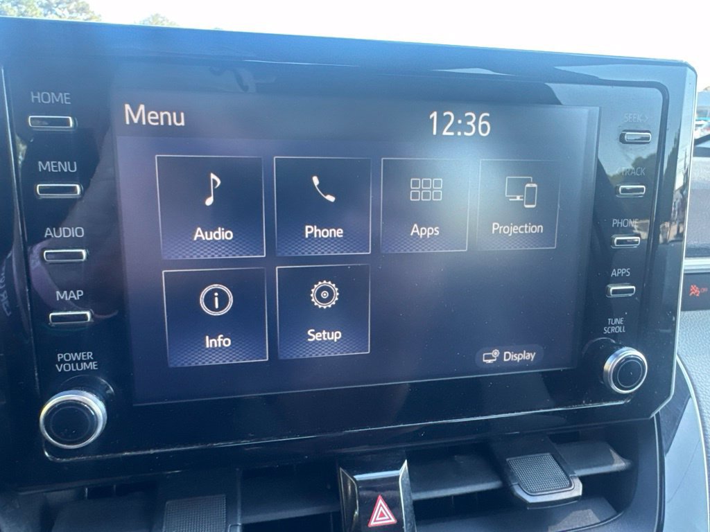 Used 2020 Toyota Corolla LE FWD image 23
