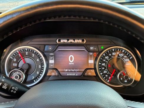 Used 2021 RAM 1500 Laramie image 33