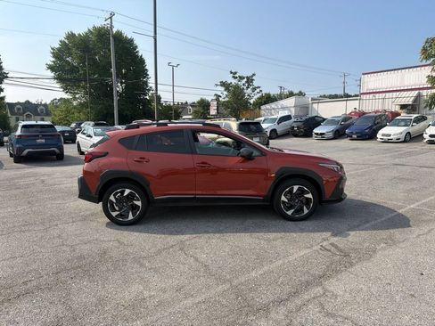 Used 2024 Subaru Crosstrek 2.5i Limited AWD/4WD image 2