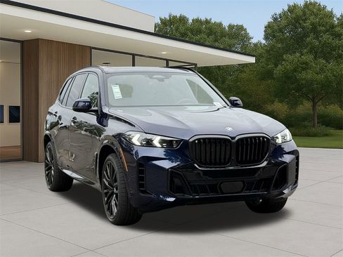 New 2026 BMW X5 sDrive40i w/ M Sport Package image 3