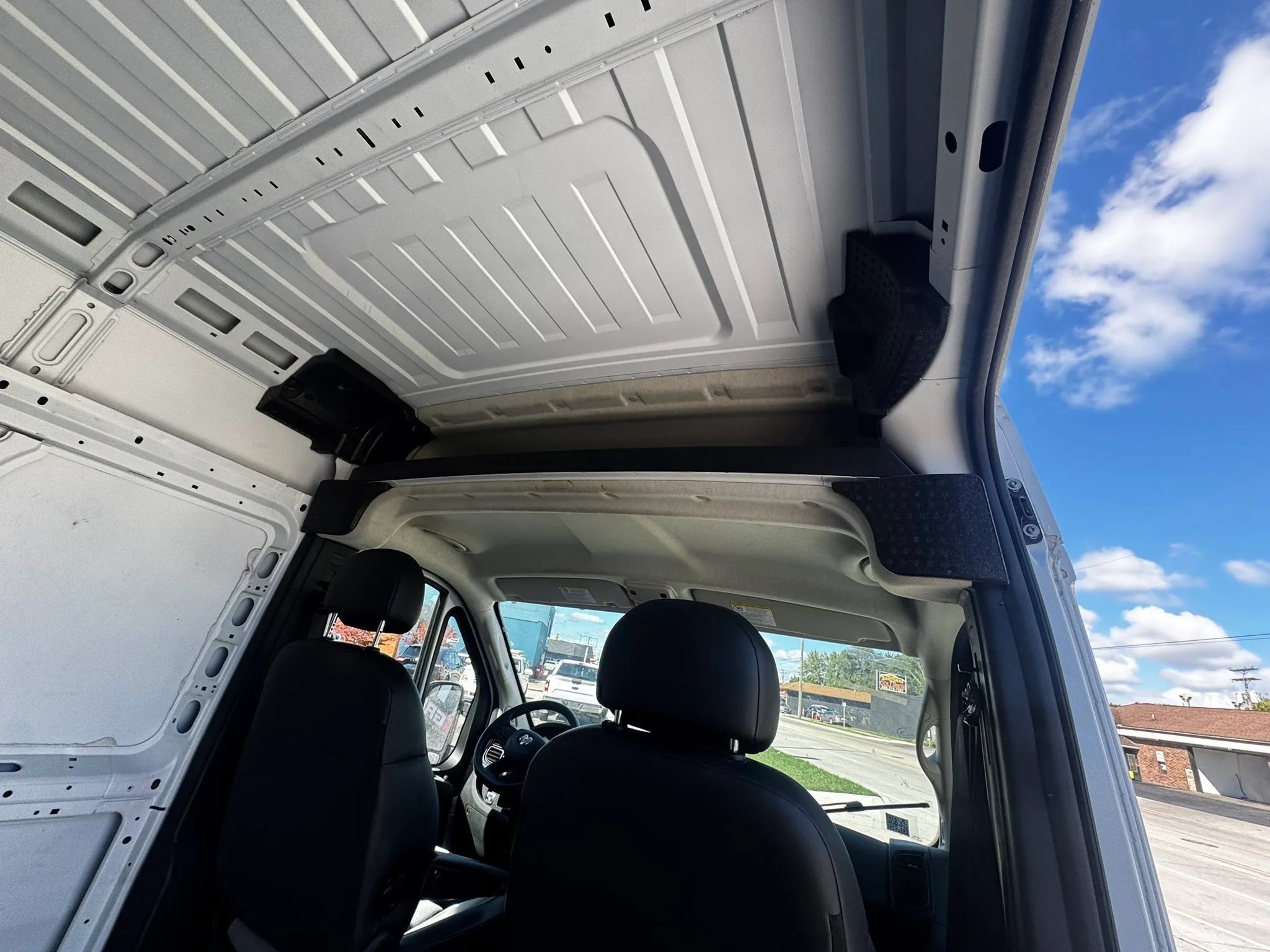 Used 2025 RAM ProMaster 2500 w/ Convenience Group FWD image 22