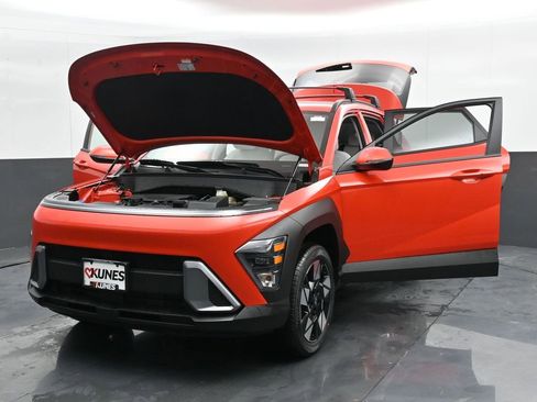 Used 2025 Hyundai Kona SEL image 55