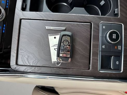 Used 2024 Lincoln Navigator Reserve AWD/4WD image 26