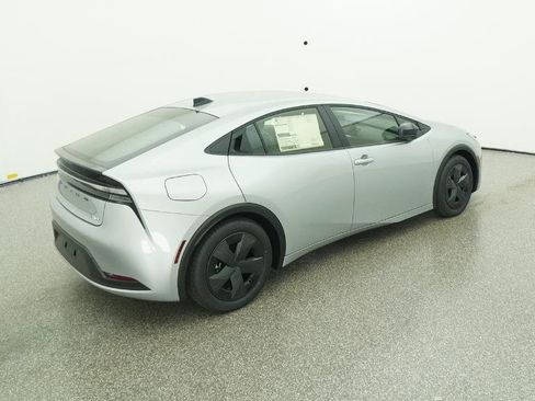 New 2026 Toyota Prius Plug-In Hybrid FWD image 40