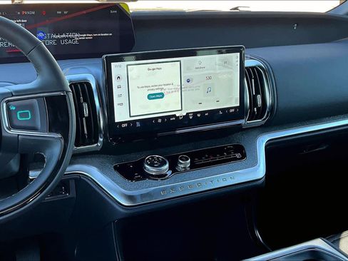 New 2025 Ford Expedition Tremor image 6