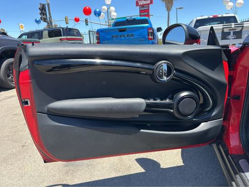 Used 2019 MINI Cooper Convertible image 15