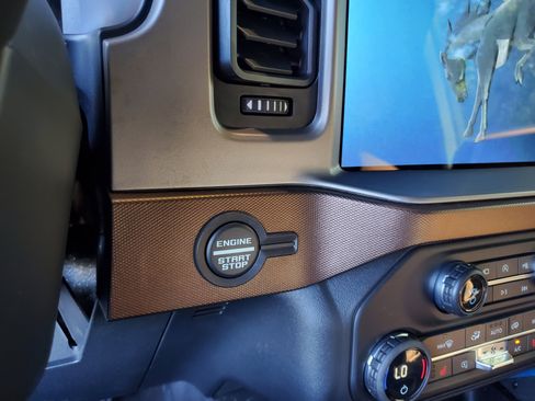 Used 2021 Ford Bronco Outer Banks image 40