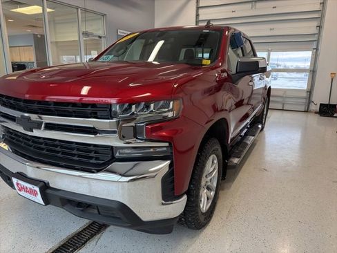 Used 2021 Chevrolet Silverado 1500 LT w/ Z71 Off-Road Package image 4
