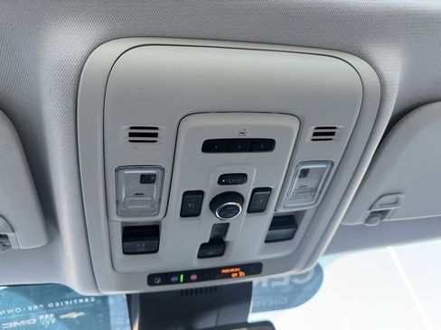 Certified 2023 GMC Yukon Denali image 15