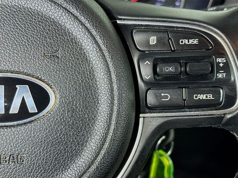 Used 2018 Kia Optima S w/ 18" Alloy Wheels Package image 14