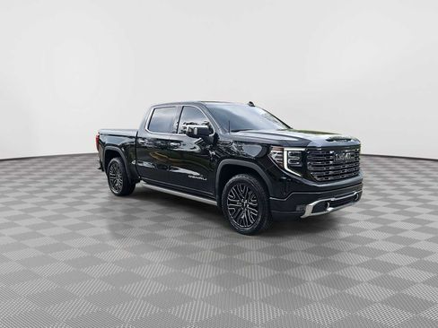 Certified 2022 GMC Sierra 1500 Denali Ultimate AWD/4WD image 2