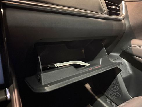 Used 2026 GMC Terrain Elevation w/ Elevation Premium Package image 8