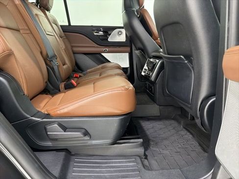 Used 2020 Lincoln Aviator Reserve w/ Equipment Group 201A AWD/4WD image 25
