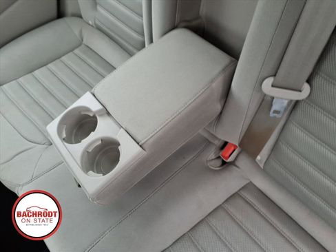 Used 2019 Ford Fusion SE FWD image 29