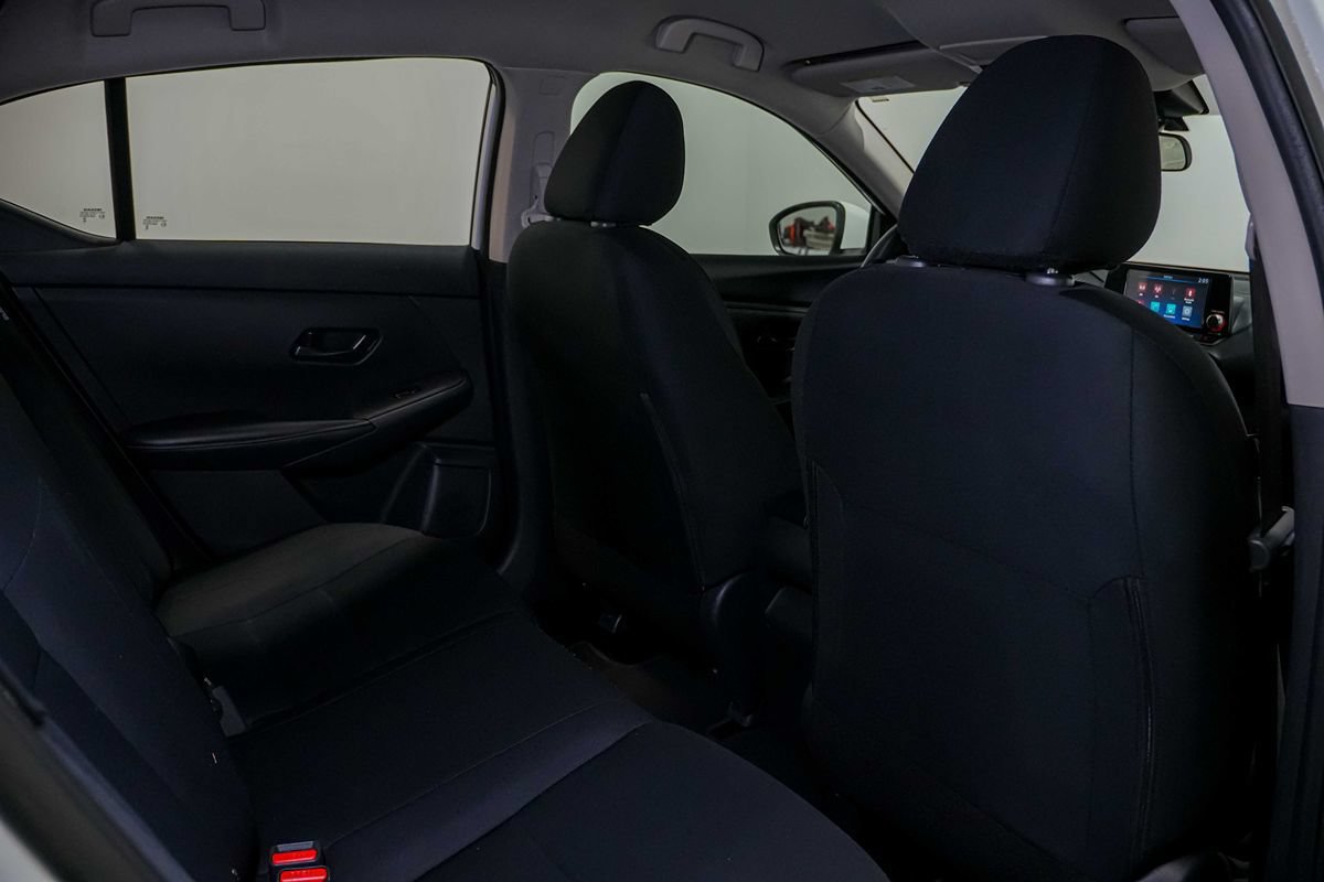 Used 2025 Nissan Sentra S FWD image 16