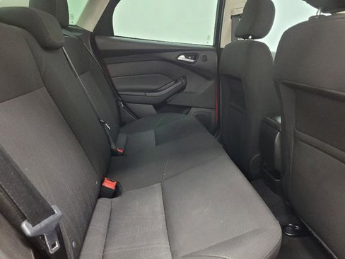 Used 2017 Ford Focus SEL FWD image 19