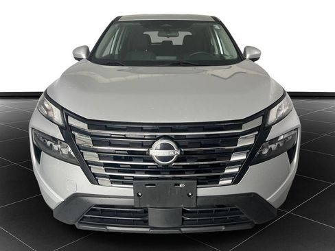 Used 2024 Nissan Rogue SV AWD/4WD image 8