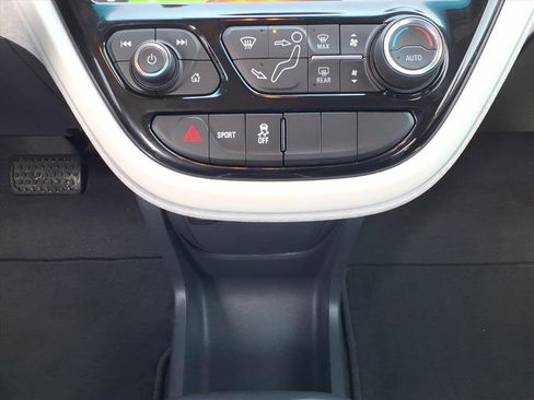 Used 2020 Chevrolet Bolt LT image 22