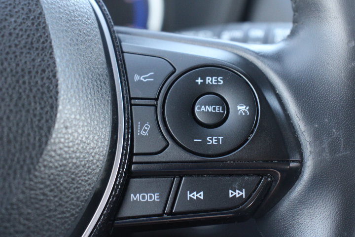 Used 2019 Toyota RAV4 XSE AWD/4WD image 25