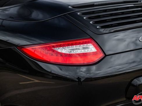 Used 2010 Porsche 911 Carrera RWD image 39