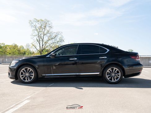 Used 2015 Lexus LS 460 AWD w/ Comfort Package image 4