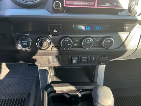 Used 2023 Toyota Tacoma TRD Off-Road image 18