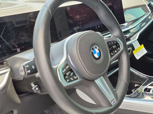 Used 2026 BMW X5 xDrive40i w/ M Sport Package AWD/4WD image 18