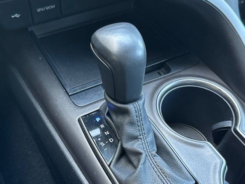 Certified 2022 Toyota Camry SE image 27