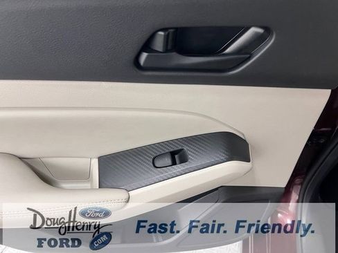 Used 2025 Nissan Altima 2.5 SV image 24