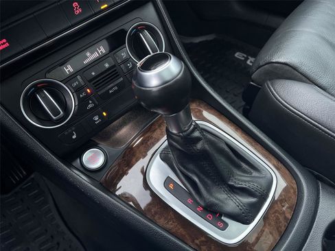 Used 2018 Audi Q3 2.0T Premium Plus w/ Premium Plus Package image 22