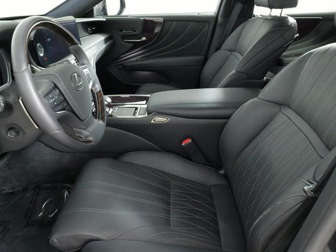 Used 2021 Lexus LS 500 AWD w/ Interior Upgrade Package image 30