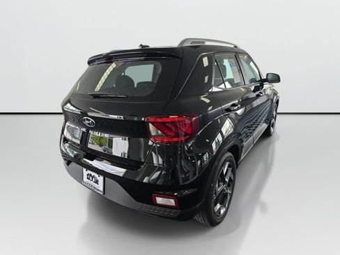 New 2026 Hyundai Venue SEL FWD image 3
