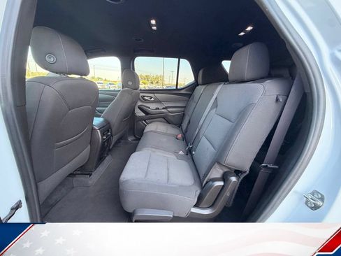 Used 2023 Chevrolet Traverse LT FWD image 10
