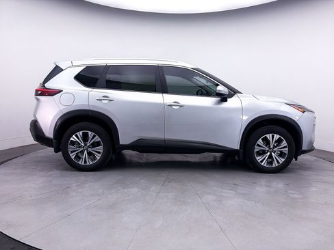 Used 2023 Nissan Rogue SV w/ SV Premium B Package FWD image 41
