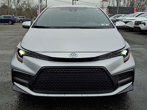 Used 2022 Toyota Corolla SE image 2