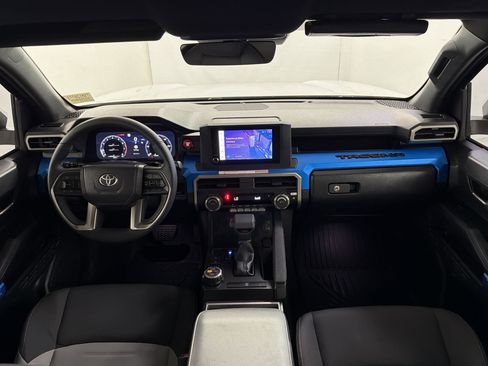 Used 2025 Toyota Tacoma TRD Off-Road image 15