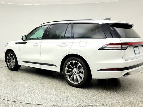 Used 2025 Lincoln Aviator 2WD w/ Jet Appearance Package image 7