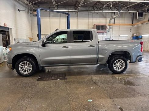 Used 2023 Chevrolet Silverado 1500 LT AWD/4WD image 3