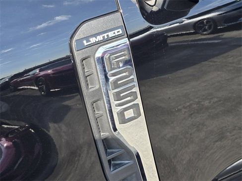 Used 2024 Ford F250 Limited image 12