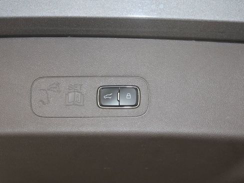 Used 2022 Lincoln Aviator Reserve image 16