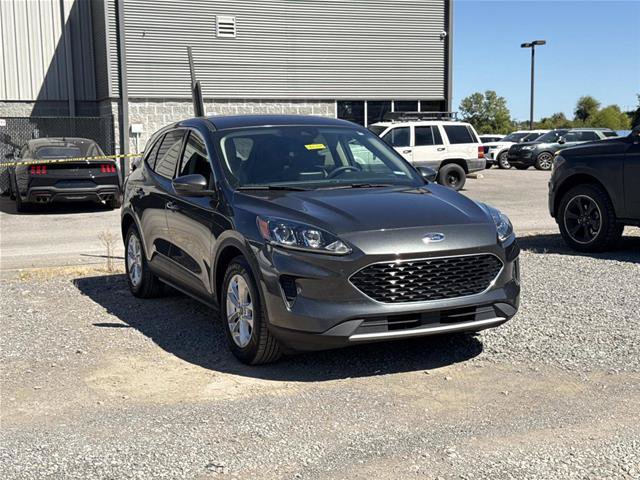 Certified 2020 Ford Escape SE FWD image 3