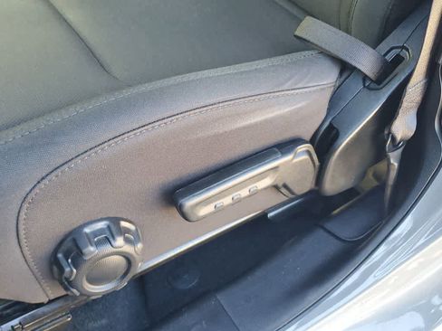 Used 2023 Jeep Wrangler Unlimited w/ Convenience Group image 18