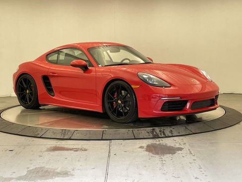Used 2018 Porsche 718 Cayman S image 9